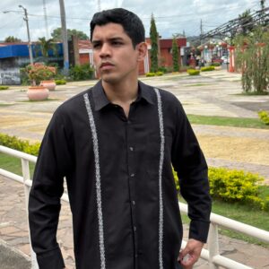 Guayabera manga larga de lino