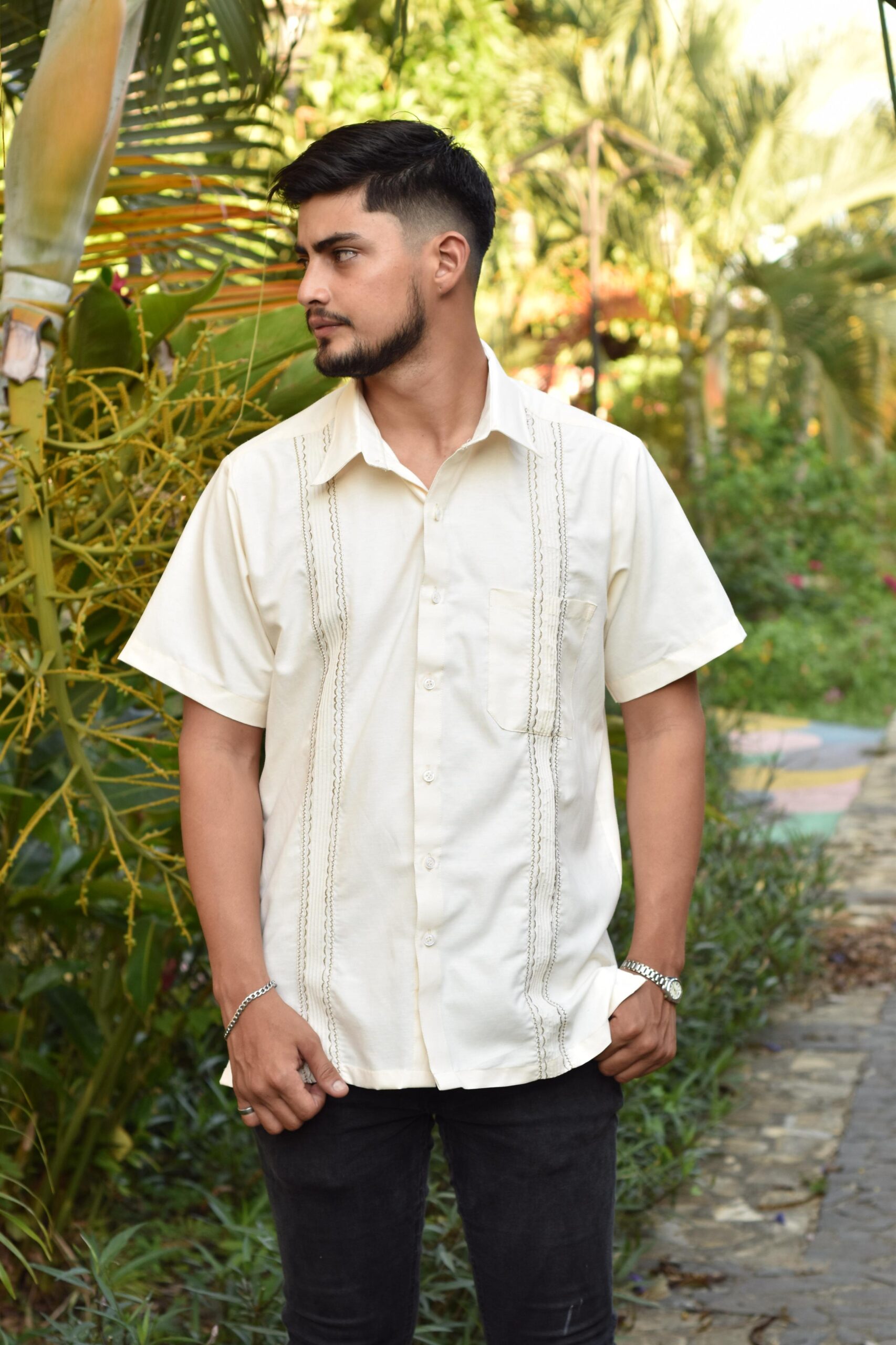 Guayabera de lino manga corta