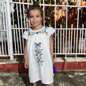 Batitas bordadas para niñas